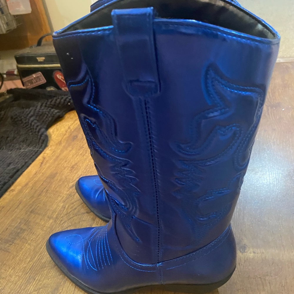 Electric Blue Heeled Boots with Western Flair